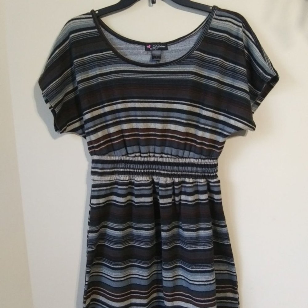 Delirious dress size large
